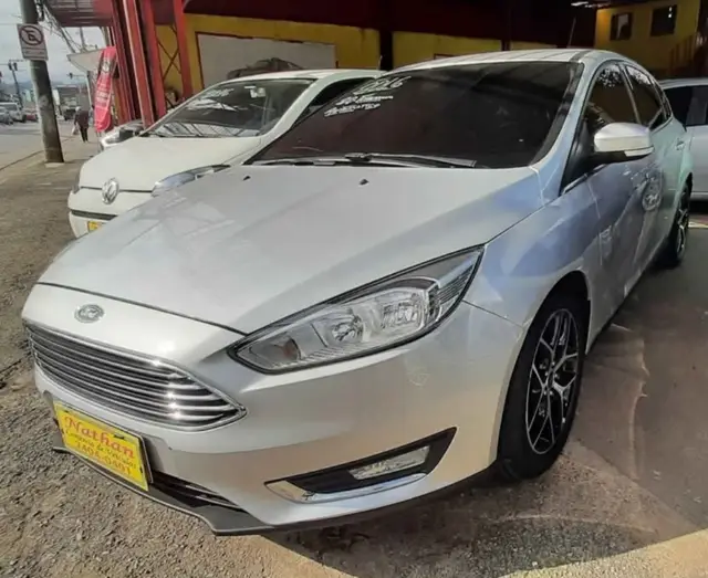 Carro Ford Focus Sedan 2016 Titanium Plus 2.0 PowerShift (Aut)