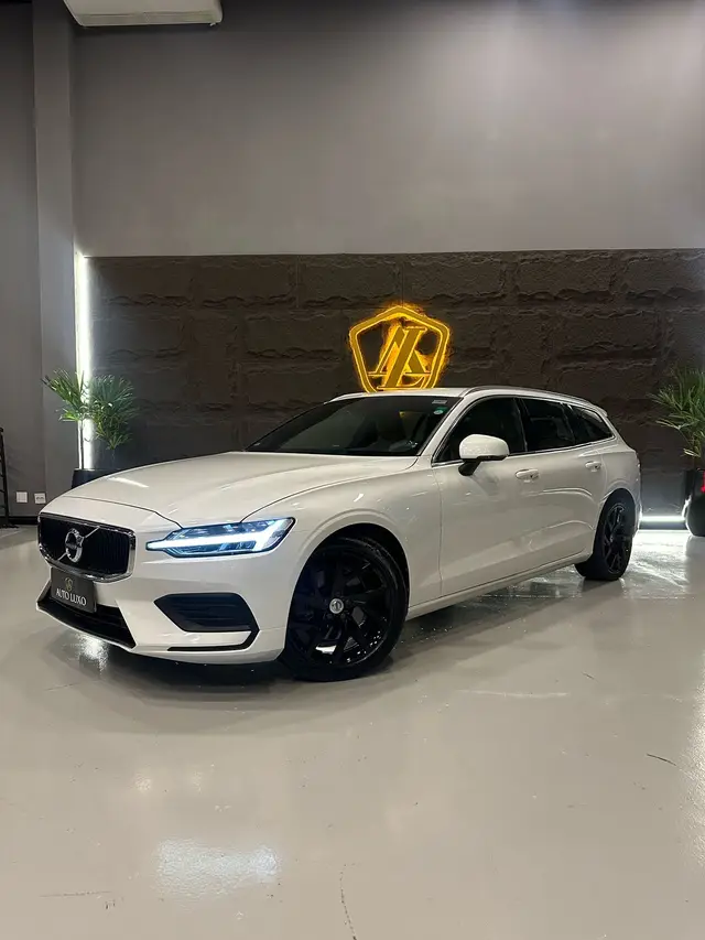 Carro Volvo V60 2019 2.0 T5 Drive-E Momentum
