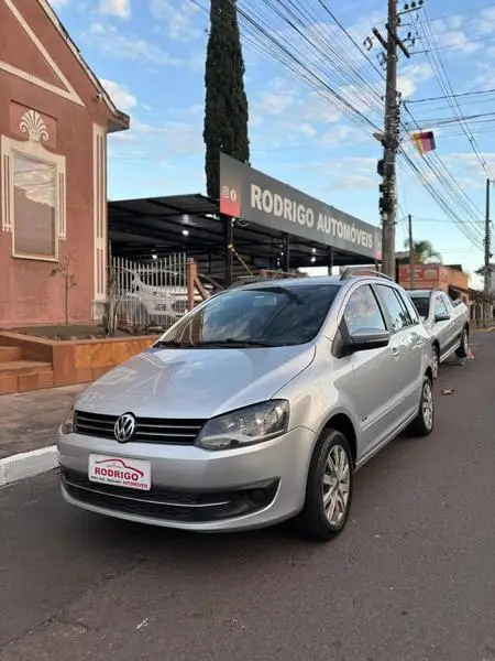 Carro Volkswagen SpaceFox 2013 1.6 8V Trend (Flex)