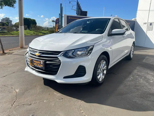 Carro Chevrolet Onix 2023 LT 1.0 Turbo