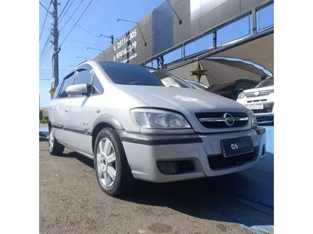 Carro Chevrolet Zafira 2005 Elegance 2.0 (Flex)