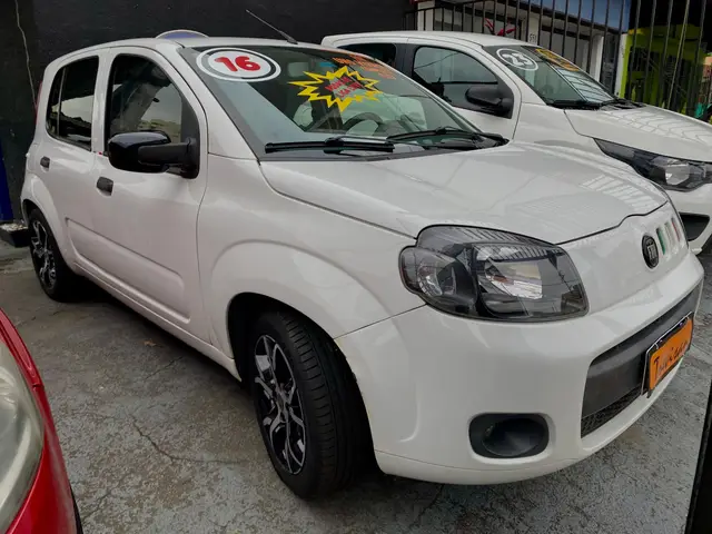 Carro Fiat Uno 2016 Vivace 1.0 8V (Flex) 4p