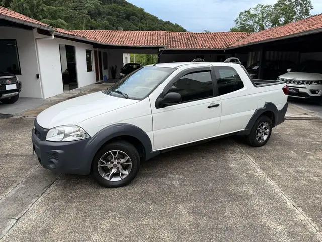 Carro Fiat Strada 2019 Hard Working 1.4 (Flex) (Cabine Dupla)