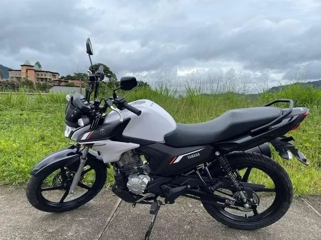 Carro Yamaha YBR 125i Factor 2025 UBS