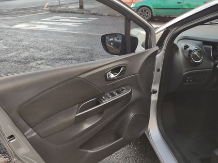Captur Life 1.6 16v SCe CVT (Flex)