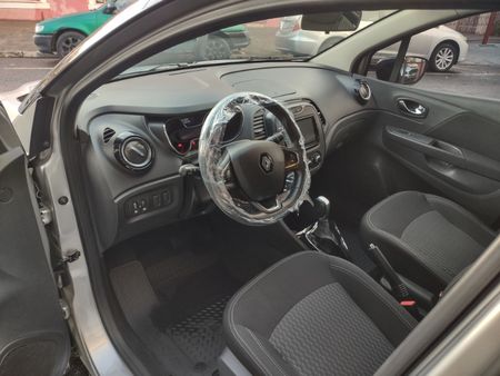 Captur Life 1.6 16v SCe CVT (Flex)