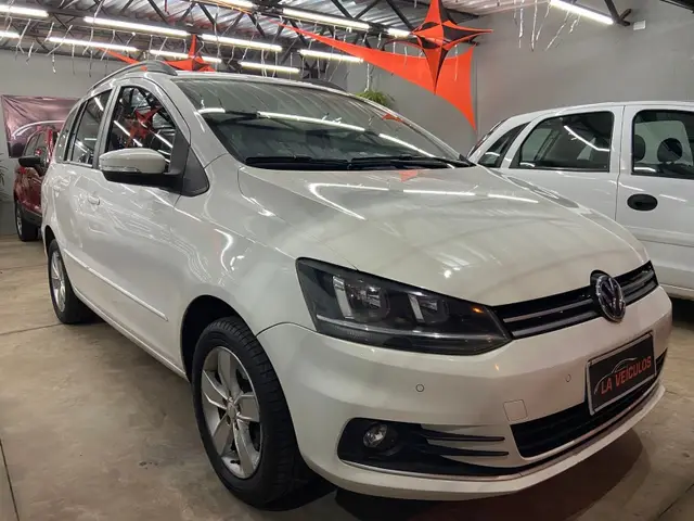 Carro Volkswagen SpaceFox 2019 1.6 MSI Trendline (Flex)