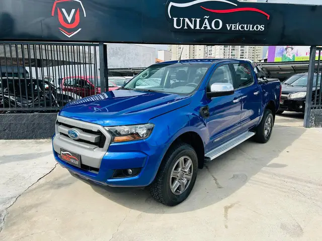 Carro Ford Ranger Cabine Dupla 2017 Ranger XLS 2.2 4x4 CD Diesel (Mec.)