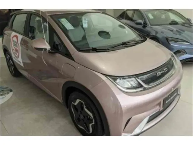 Carro BYD Dolphin 2025 EV