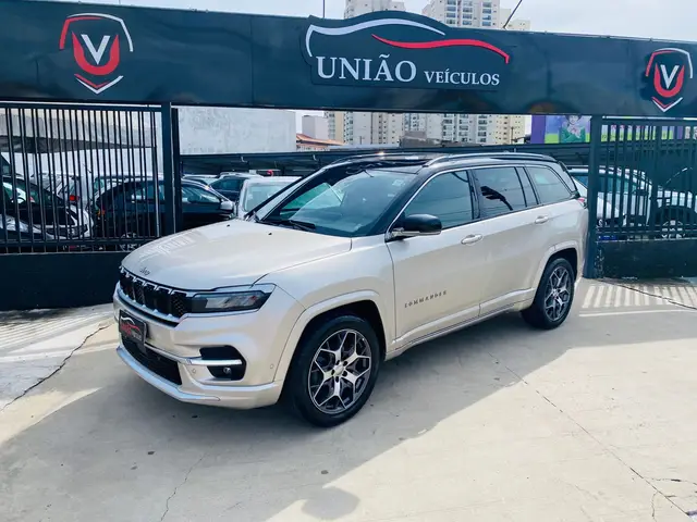 Carro Jeep Commander 2022 Overland T270 Flex (Aut)