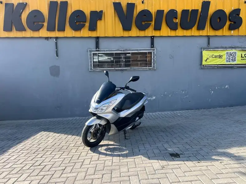 Honda PCX 150 DLX