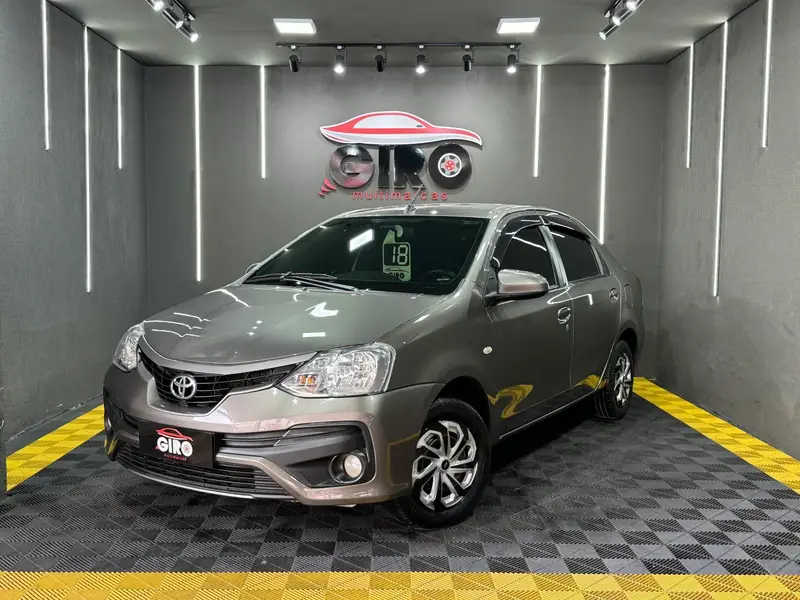 Toyota Etios Sedan XS 1.5 (Flex)