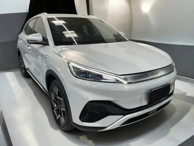 Carro BYD Yuan Plus 2025 EV