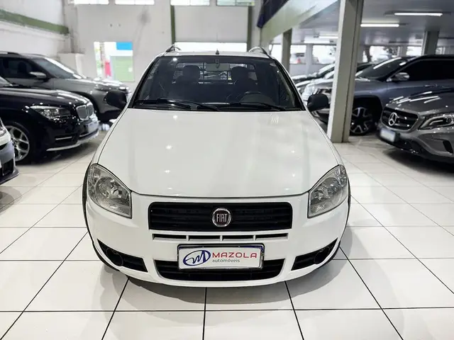Carro Fiat Strada 2012 Working 1.4 (Flex)