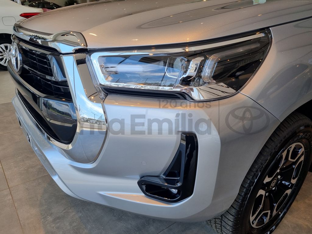 Hilux Cabine Dupla SRV 4x4 2.8 Diesel