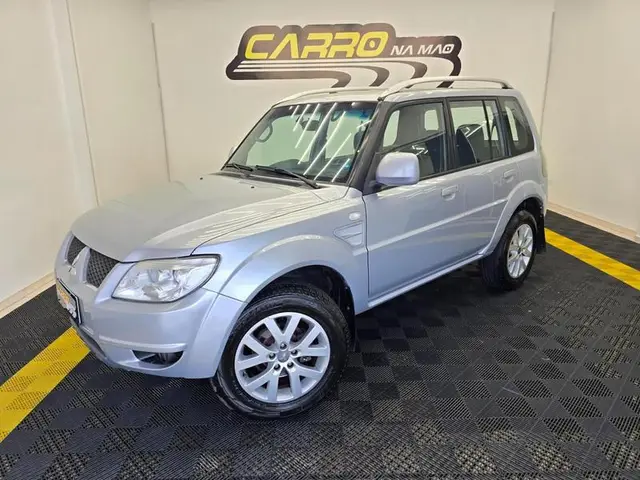 Carro Mitsubishi Pajero TR4 2012 2.0 16V 4x2 (Flex)