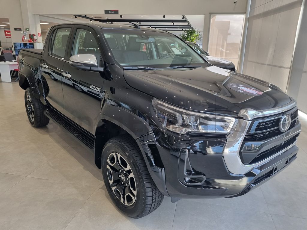 Hilux Cabine Dupla SRX Plus 4x4 2.8 Diesel