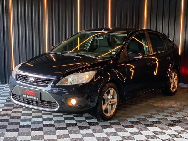 Carro Ford Focus Hatch 2011 GLX 2.0 16V (Flex) (Aut)