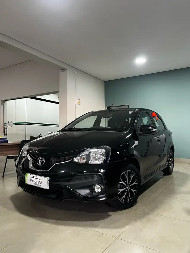 Carro Toyota Etios 2019 Platinum 1.5 (Aut) (Flex)