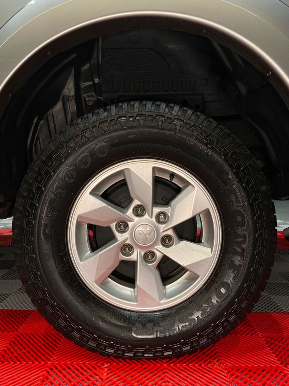 L200 Triton Sport Sport 2.4 DID-H HPE 4WD (Aut)