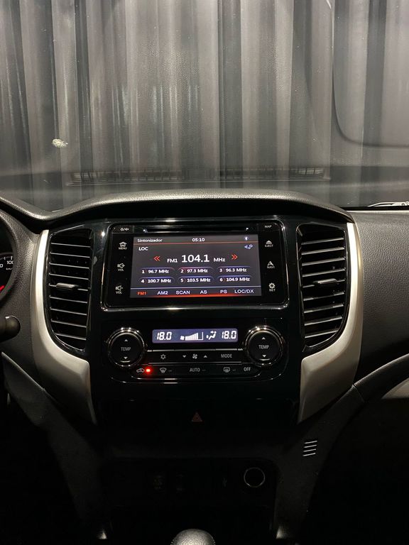 L200 Triton Sport Sport 2.4 DID-H HPE 4WD (Aut)