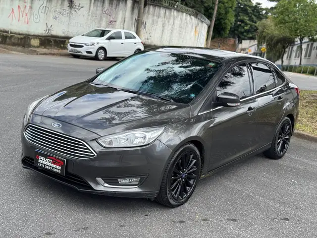 Carro Ford Focus Hatch 2019 Titanium Plus 2.0 PowerShift