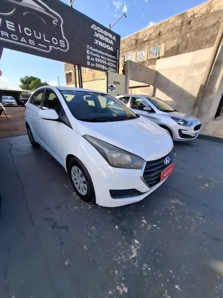 Carro Hyundai HB20S 2015 1.0 Comfort Plus (Flex)
