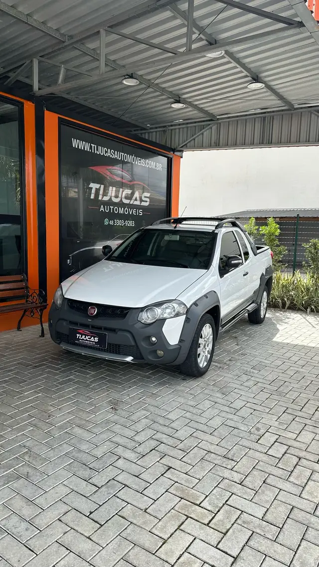 Carro Fiat Strada 2016 Adventure 1.8 16V (Flex) (Cabine Estendida)