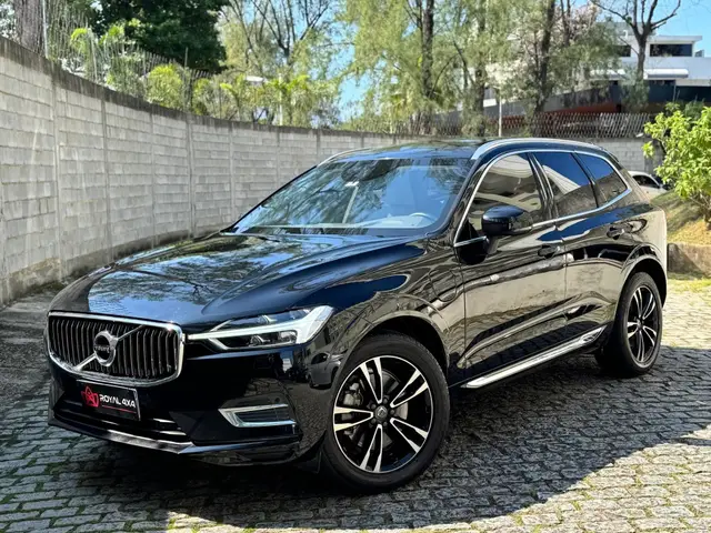 Carro Volvo XC60 2021 Momentum T8 2.0 Hybrid AWD (Aut)