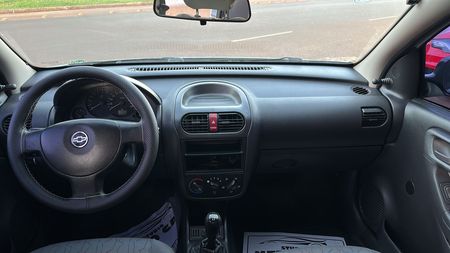 Corsa Sedan Joy 1.0 (Flex)