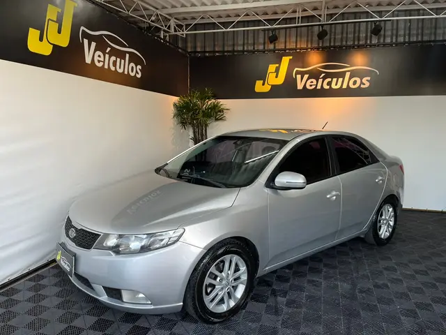 Carro Kia Cerato 2011 EX 1.6 16V (aut)