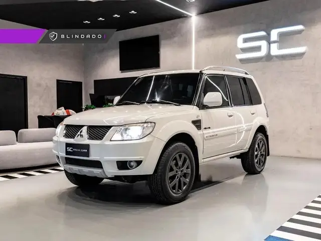 Carro Mitsubishi Pajero TR4 2013 2.0 16V 4X4 (Flex) (Aut)