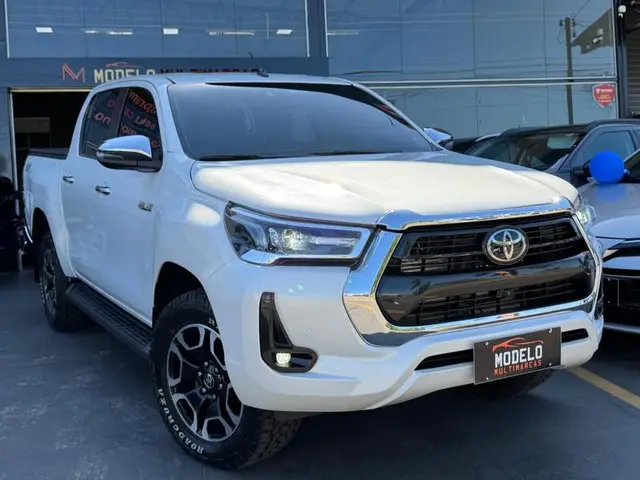 Carro Toyota Hilux Cabine Dupla 2023 Conquest 4x4 2.8 Diesel