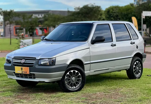 Carro Fiat Uno Mille 2013 Fire Grazie Mille 1.0 (Flex)