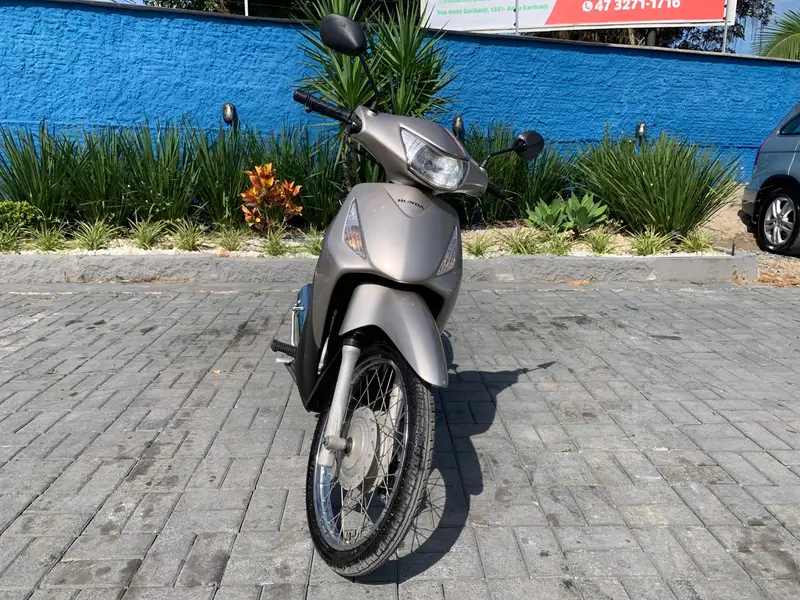 Honda Biz 125i ES