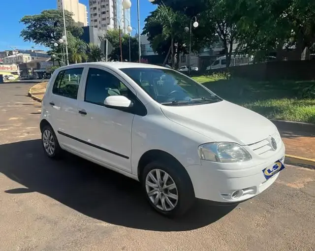 Carro Volkswagen Fox 2006 Plus 1.0 8V (Flex)