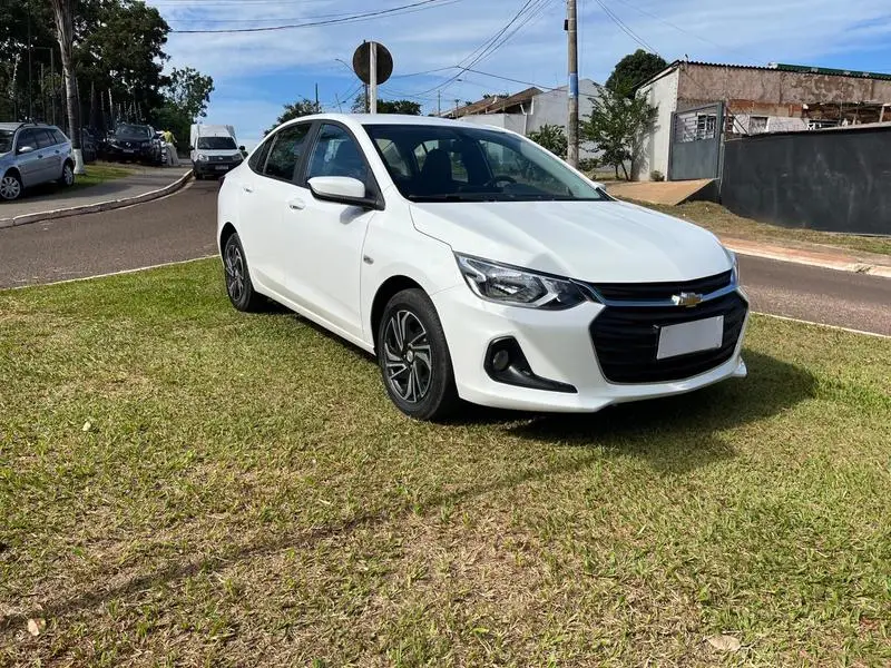 Chevrolet Onix Plus LT 1.0