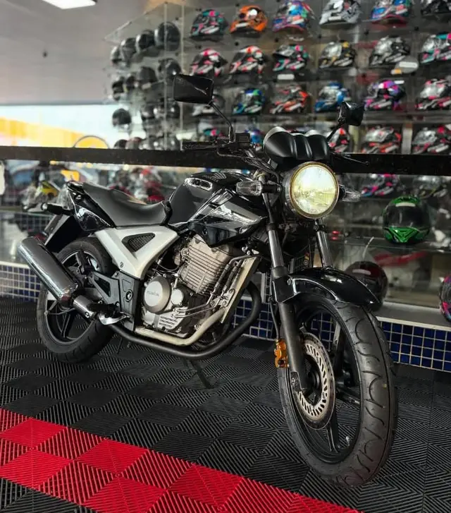 Carro Honda CBX 250 2008 Twister
