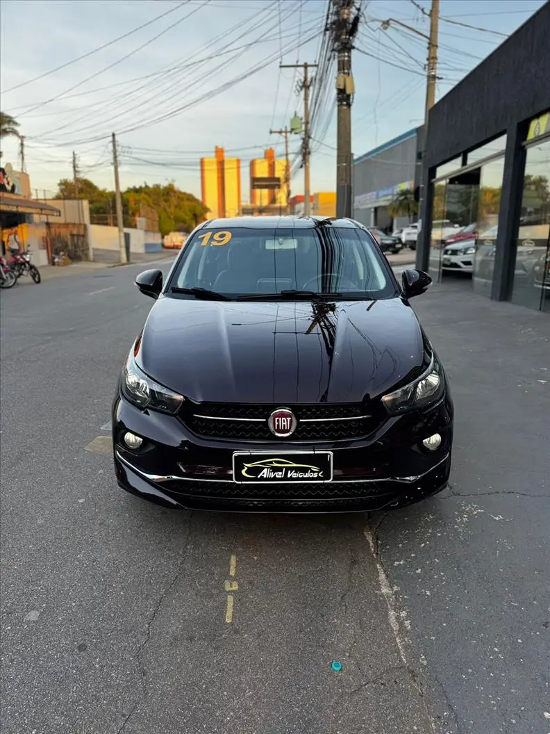 Fiat Cronos 1.8 Precision E.Torq AT6 (Flex)