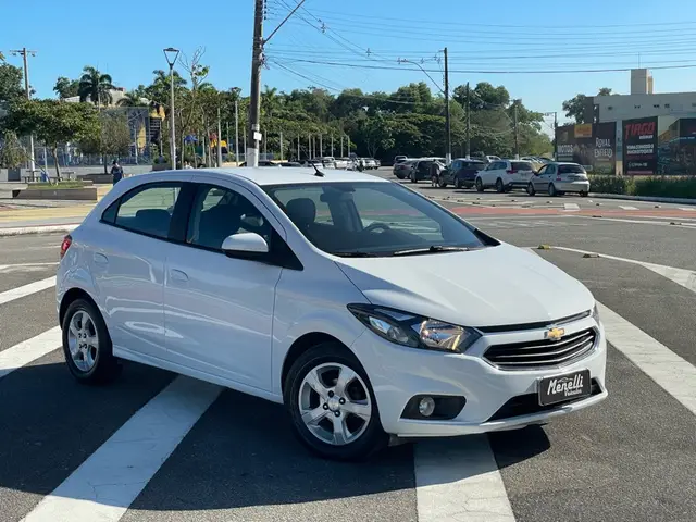 Carro Chevrolet Onix 2019 1.4 LT SPE/4 (Aut)