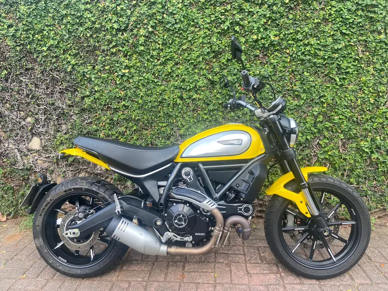 Ducati Scrambler ICON 800cc