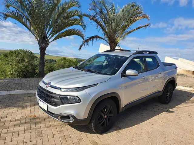 Carro Fiat Toro 2019 2.0 TDI Freedom Auto 4WD (Diesel)