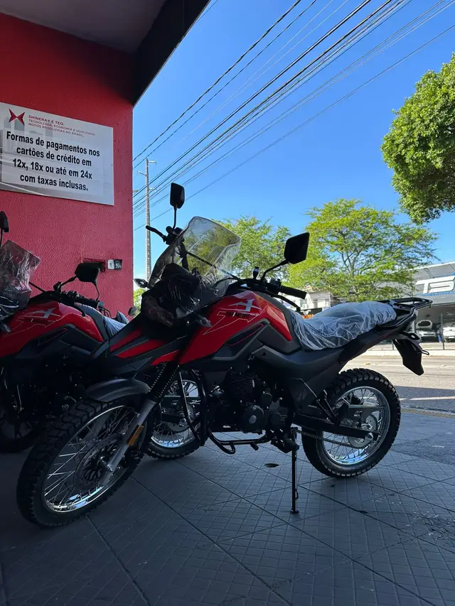 Moto Shineray SHI 175 2025 CBS