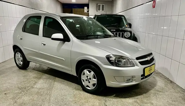 Carro Chevrolet Celta 2013 LT 1.0 (Flex)