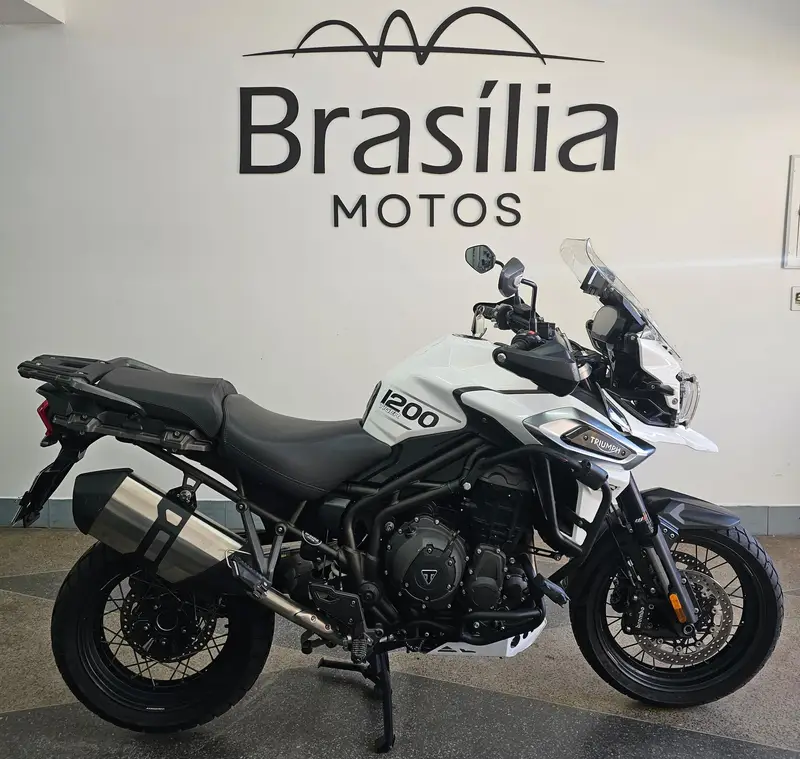 Triumph Tiger 1200 XCX