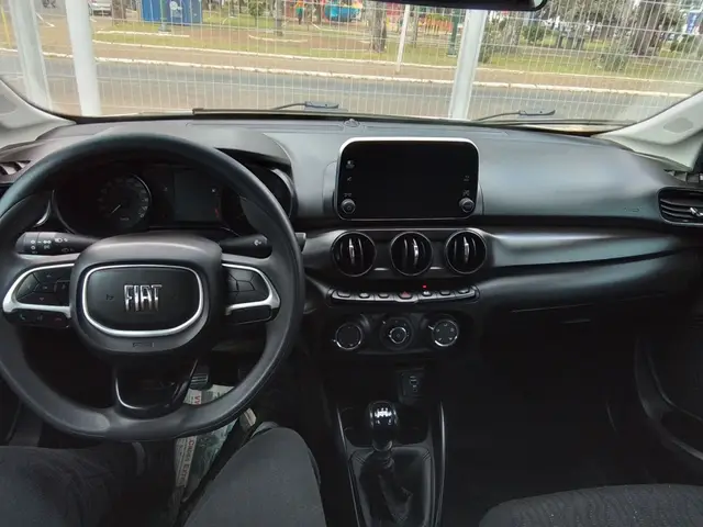 Carro Fiat Cronos 2024 Drive 1.3