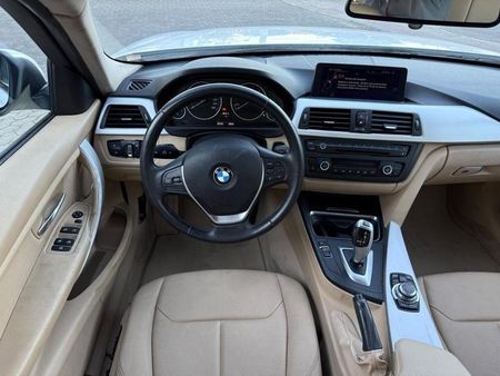 320i 320i 2.0