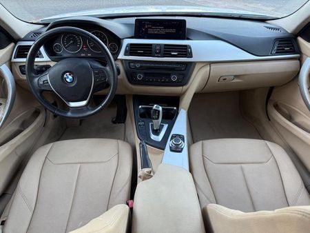 320i 320i 2.0