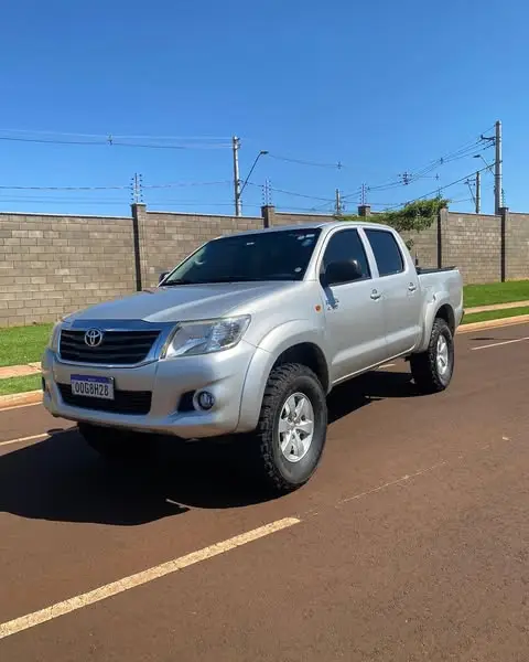 Carro Toyota Hilux Cabine Dupla 2014 Hilux 3.0 TDI 4x4 CD SR
