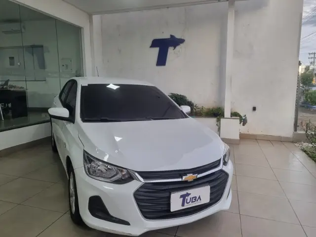 Carro Chevrolet Onix Plus 2023 LT 1.0
